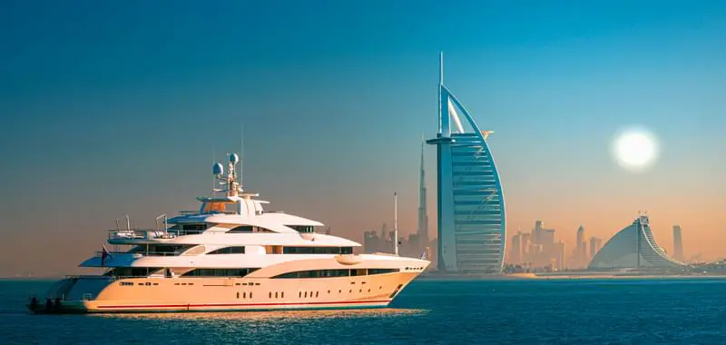 Renting a Yacht in Dubai