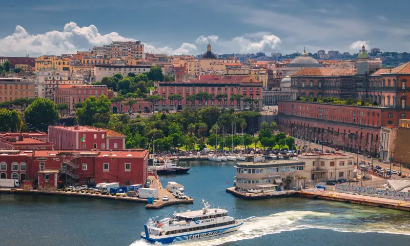 Napoli port