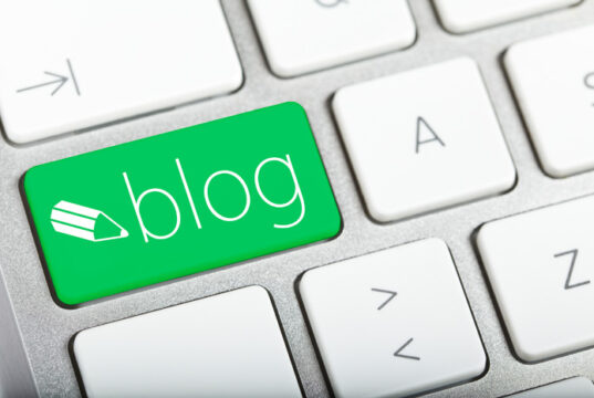 How-To-Make-Your-Blog-Stand-Out-In-2015-featured