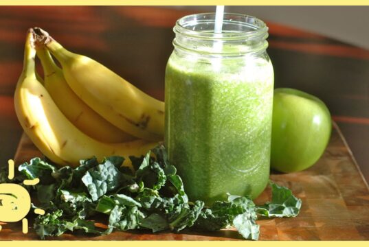 green apple and banana smoothie