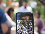 Tips for Taking Family Photos with Your Phone – 2025 Guide