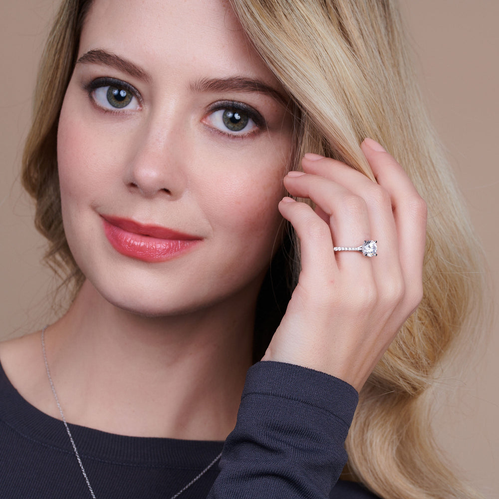 lab diamnod hidden halo ring