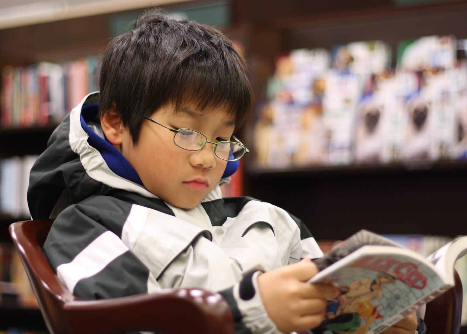 Reading Manga: Why It's Addictive and the Surprising Benefits
