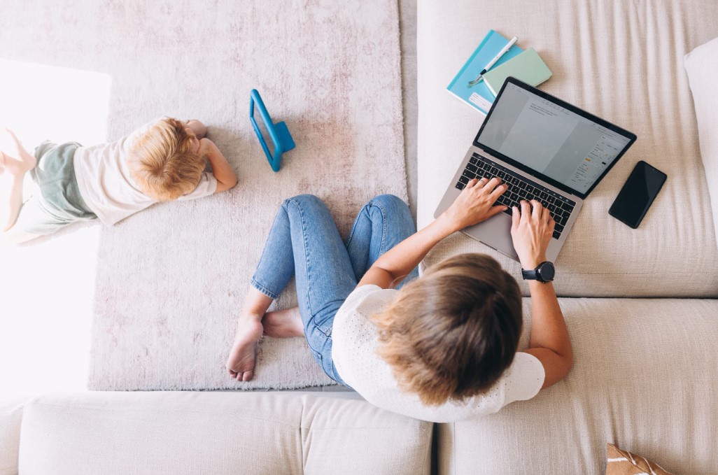 Flexible Side Hustles for Single Moms